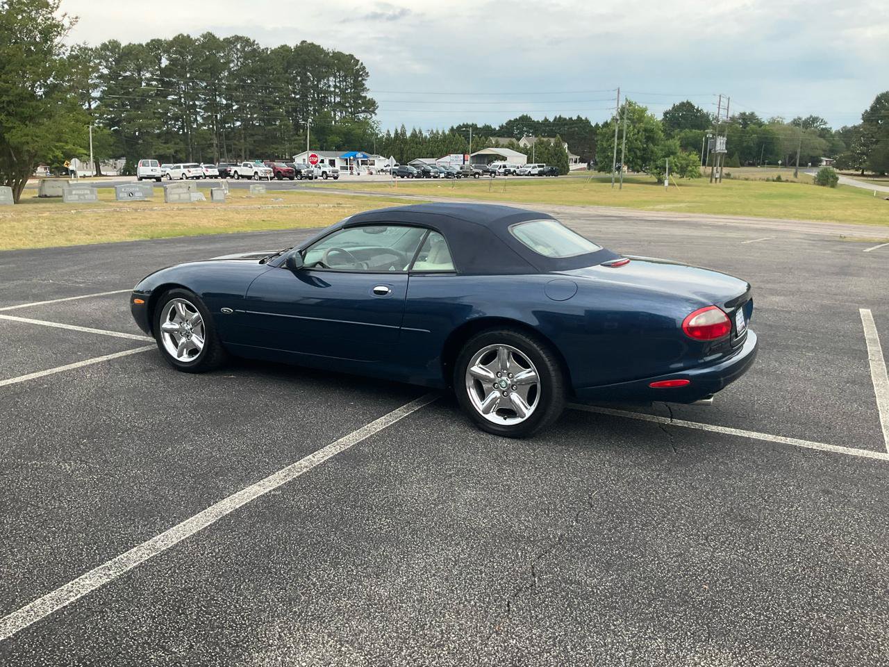 Used 1997 Jaguar XK8 Convertible RWD image 10