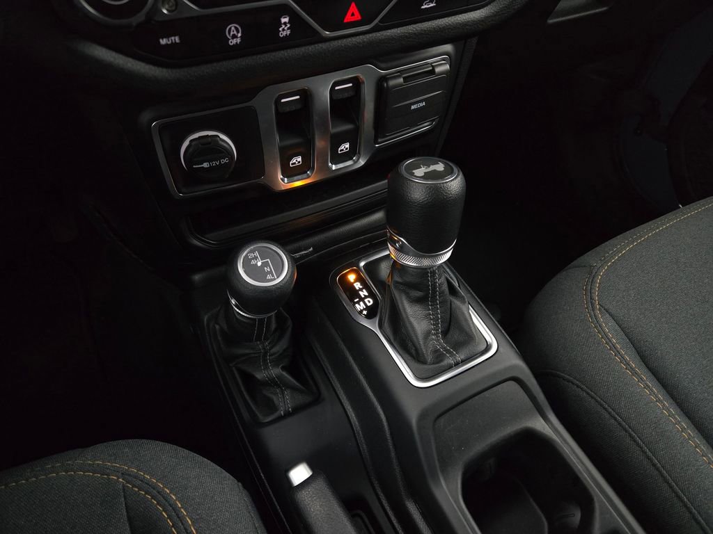 Used 2024 Jeep Wrangler Sport S image 24