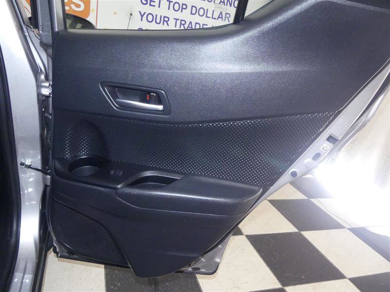 Used 2020 Toyota C-HR XLE image 26