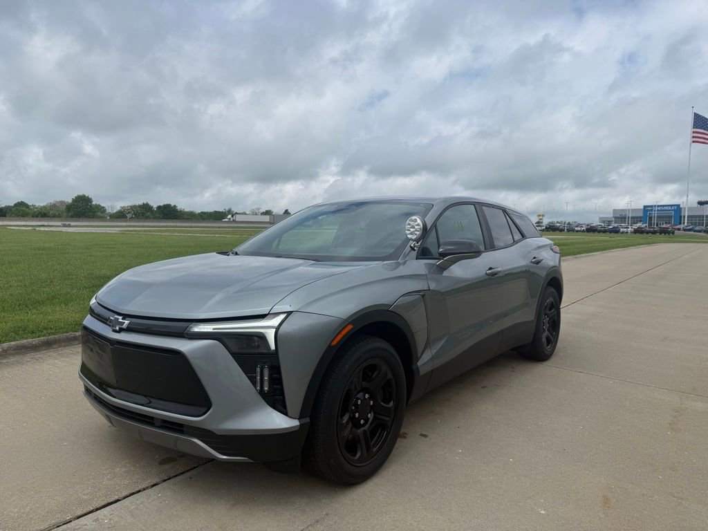 Used 2024 Chevrolet Blazer EV AWD Police image 9