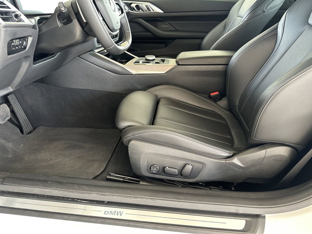 Used 2025 BMW 430i Convertible image 13