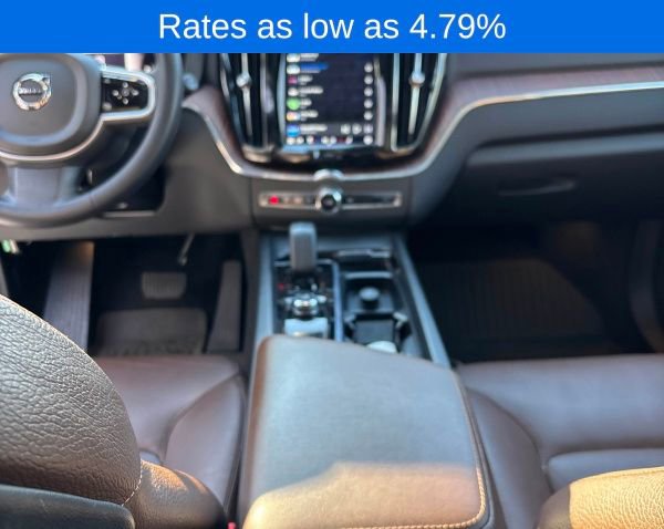 Certified 2023 Volvo XC60 B5 Plus w/ Climate Package image 9