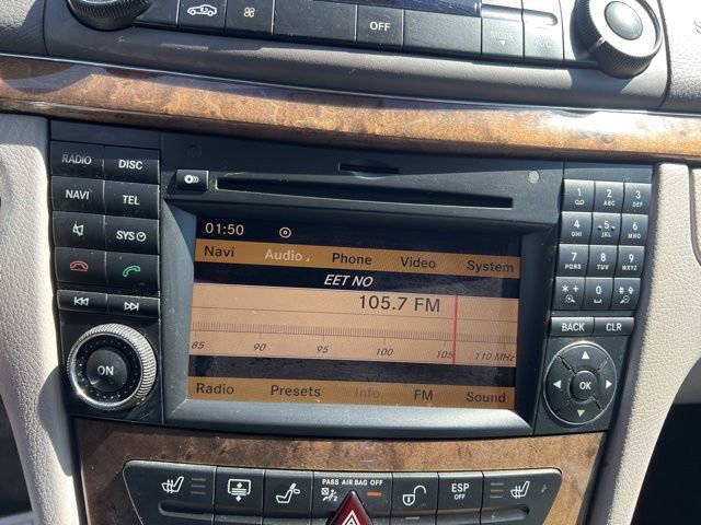 Used 2009 Mercedes-Benz E 350 4MATIC Sedan image 18