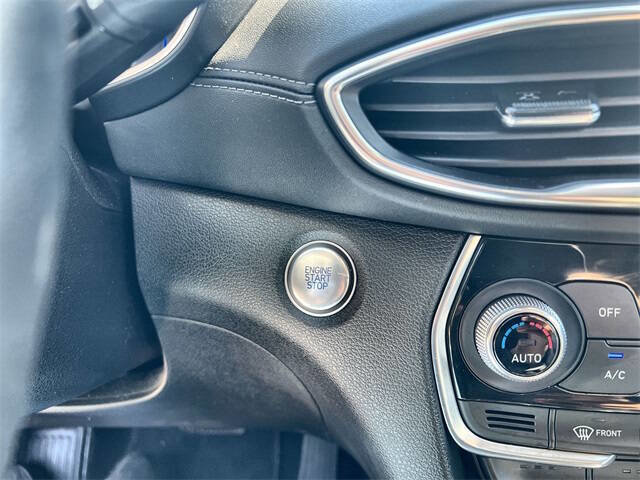 Used 2020 Hyundai Santa Fe Limited w/ Cargo Package image 8