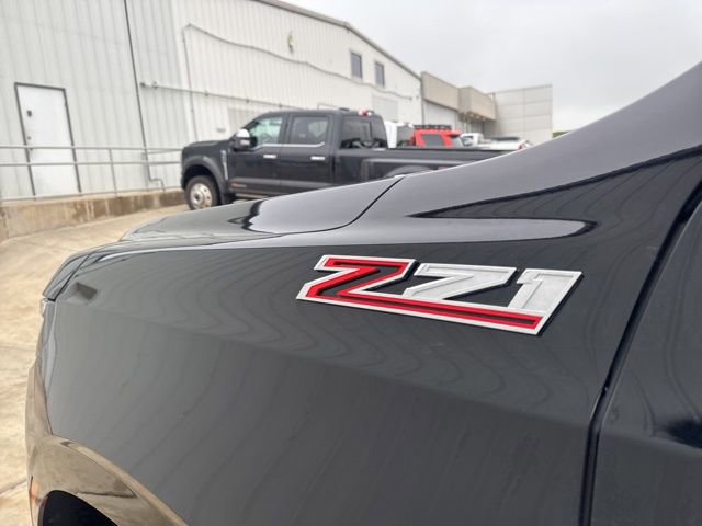 Used 2025 Chevrolet Suburban Z71 AWD/4WD image 8