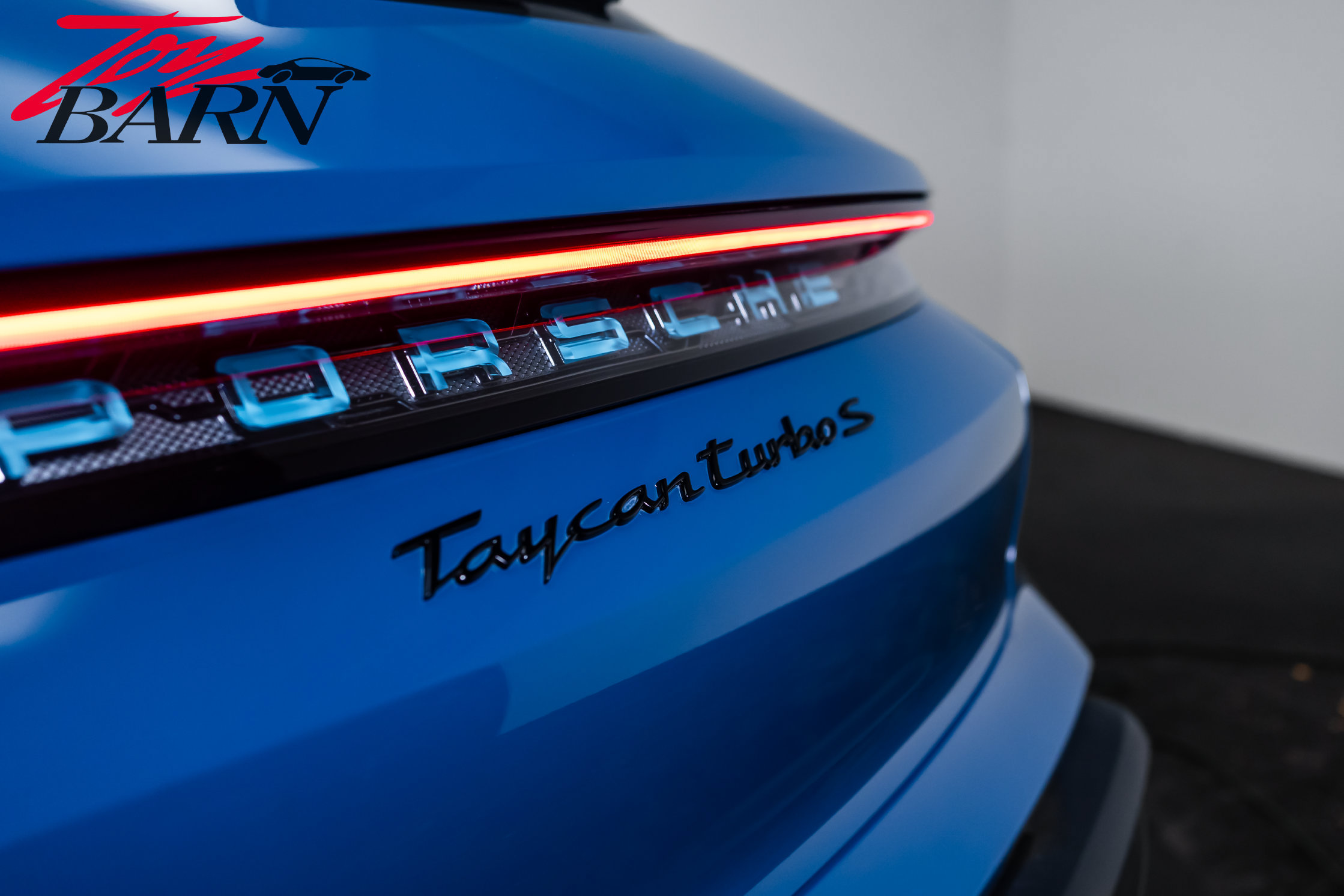 Used 2023 Porsche Taycan Turbo S w/ Premium Package AWD/4WD image 12