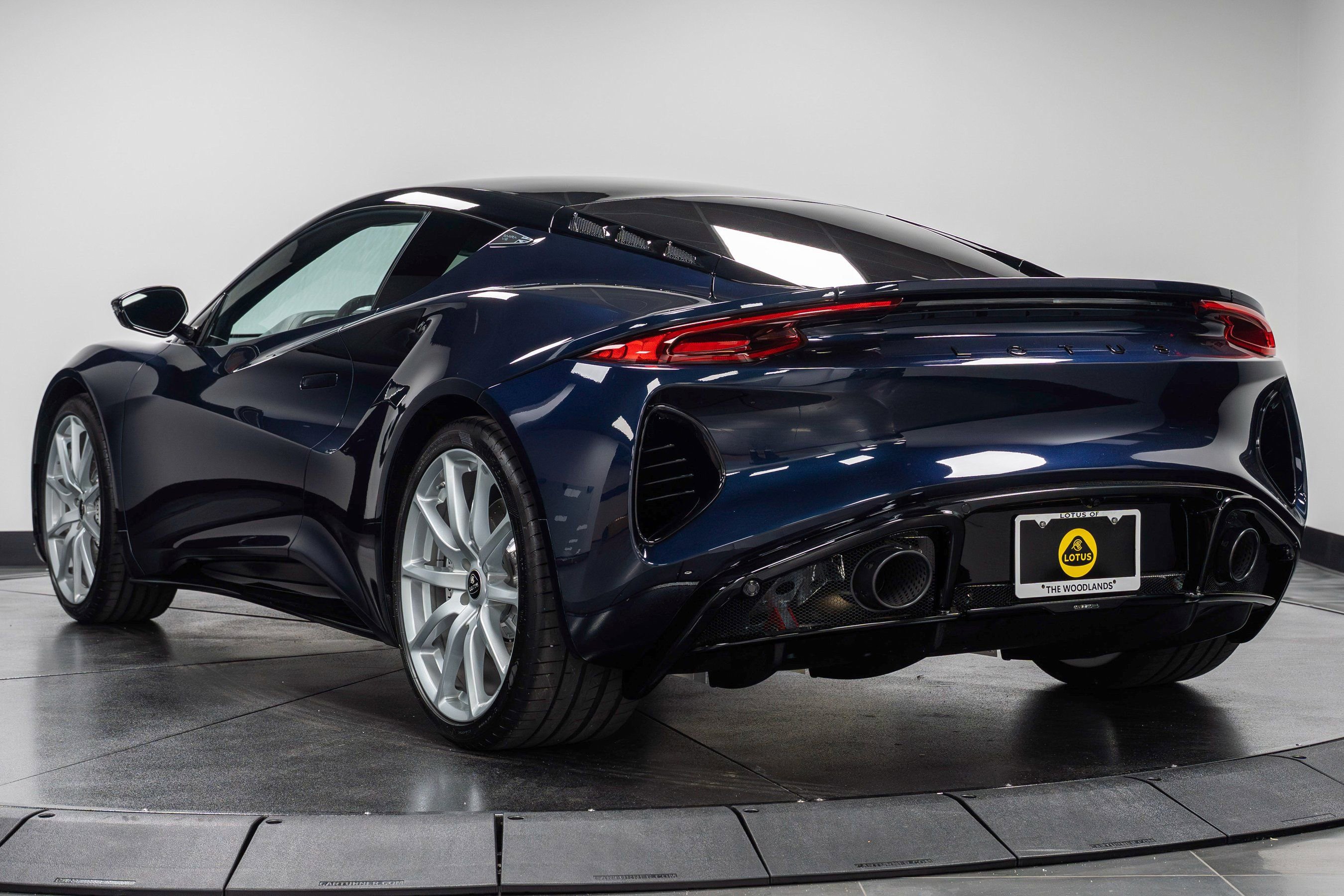 New 2025 Lotus Emira image 36