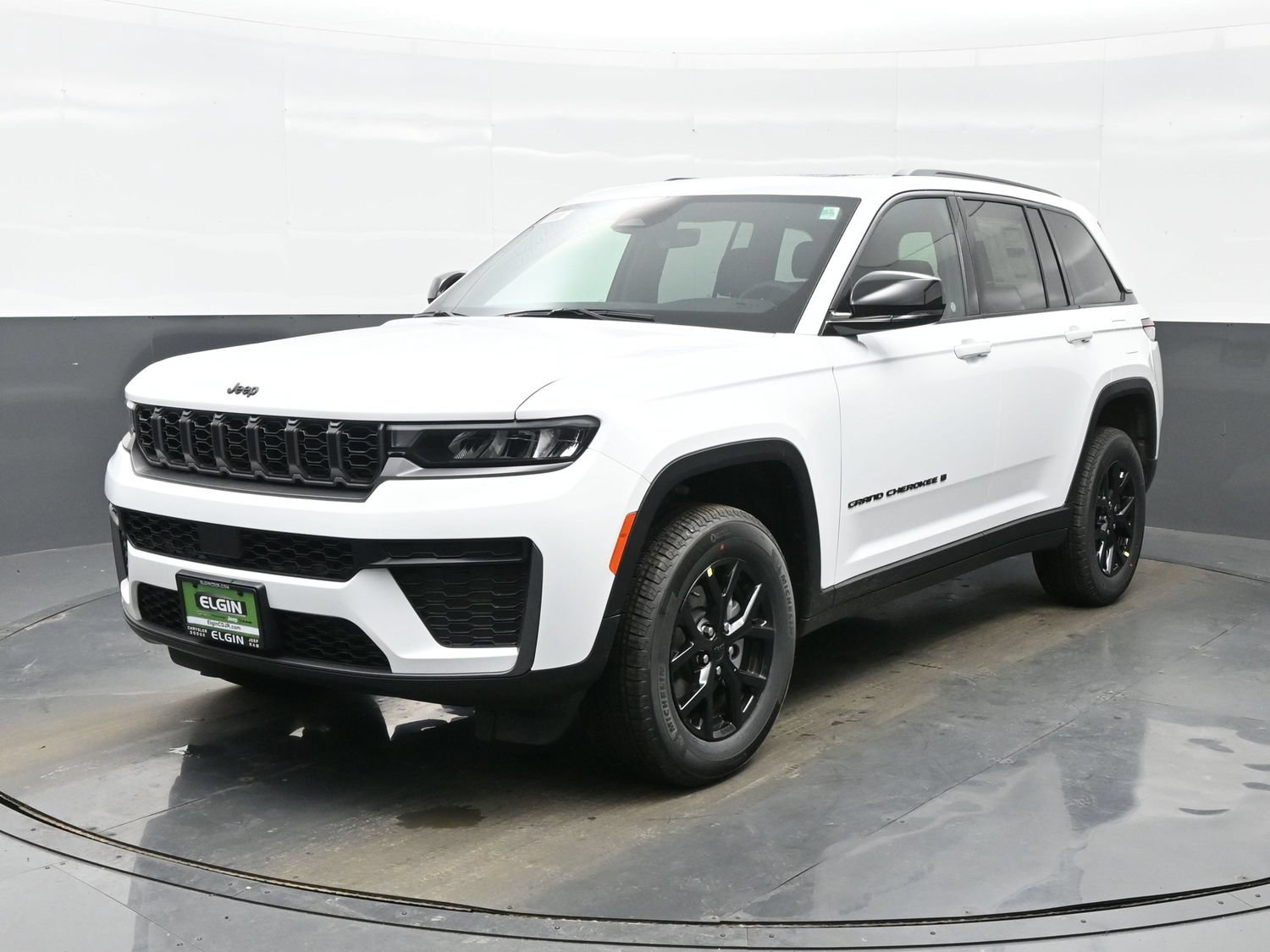 New 2026 Jeep Grand Cherokee Altitude AWD/4WD image 2