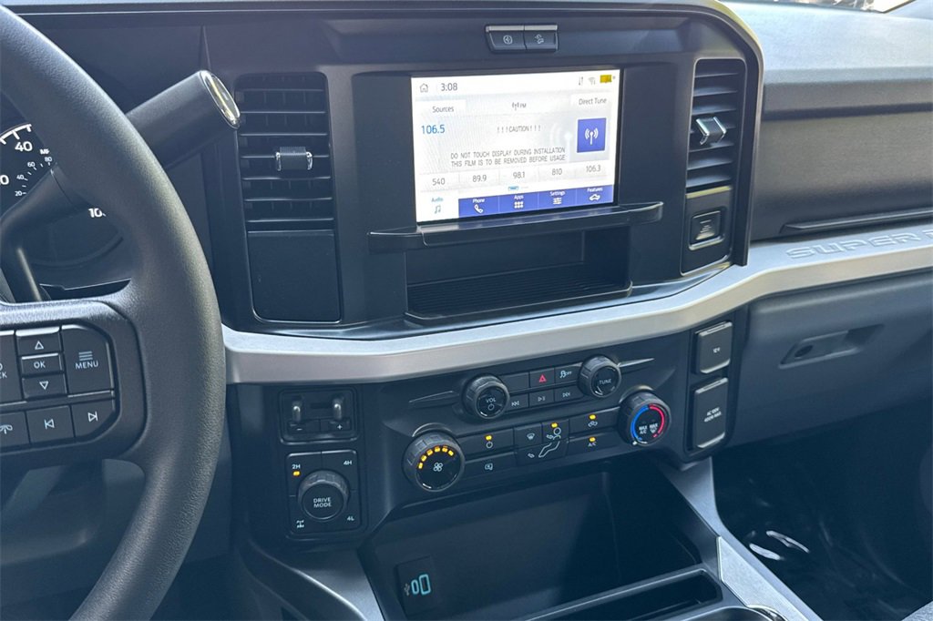 New 2025 Ford F250 XLT w/ FX4 Off-Road Package image 16