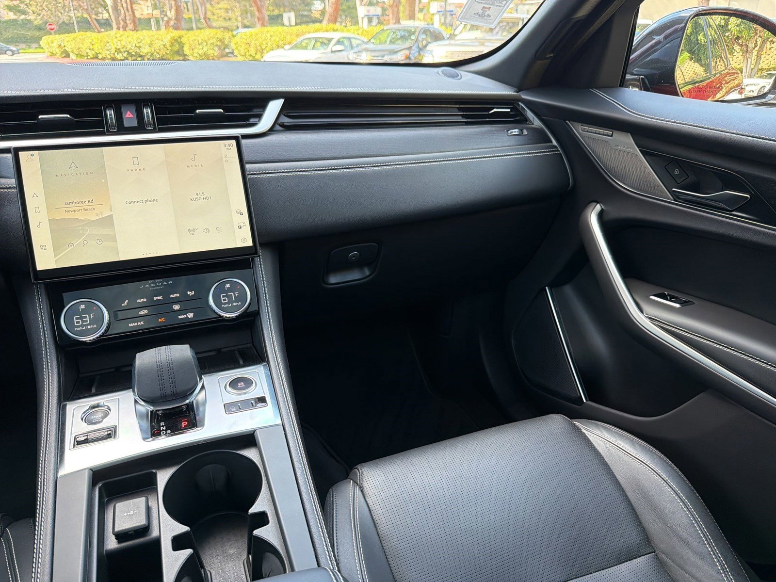 Used 2025 Jaguar F-PACE R-Dynamic S image 29