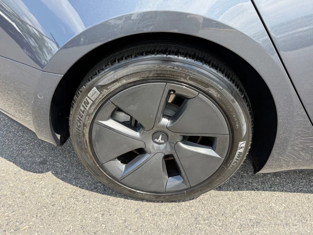 Used 2021 Tesla Model 3 Standard Range Plus RWD image 14
