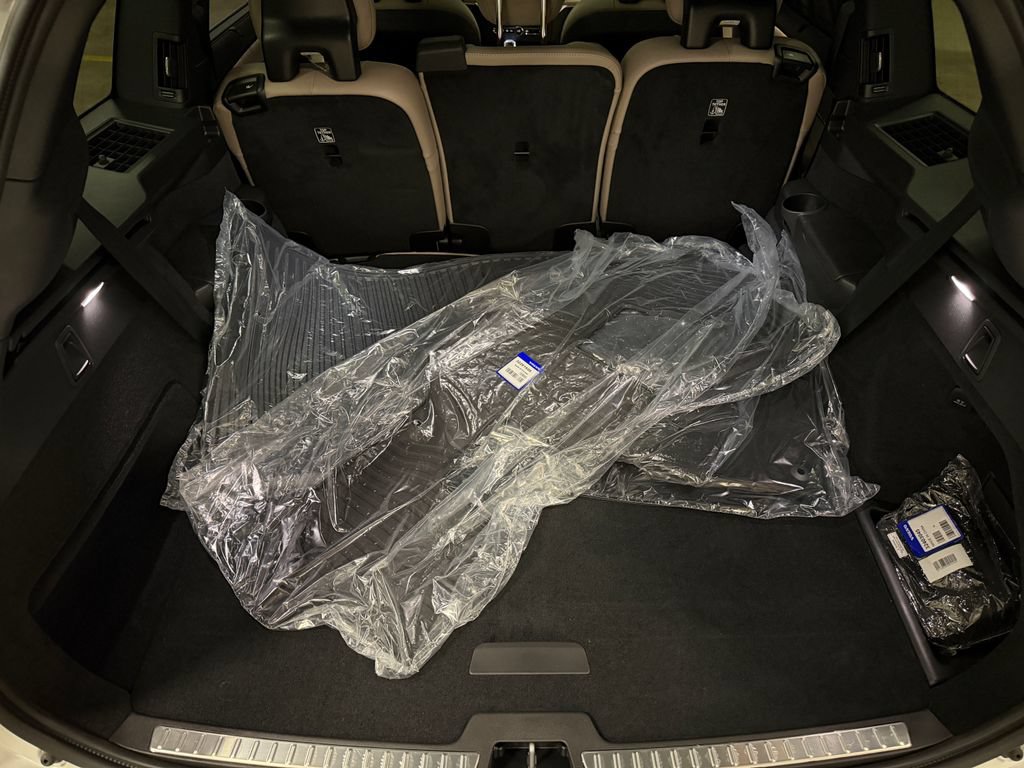 New 2026 Volvo XC90 B6 Ultra w/ Protection Package Premier AWD/4WD image 26