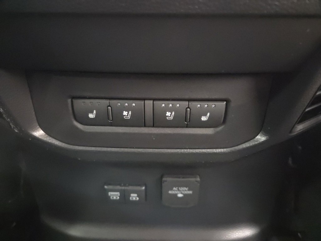 New 2026 Toyota Tundra Platinum image 19