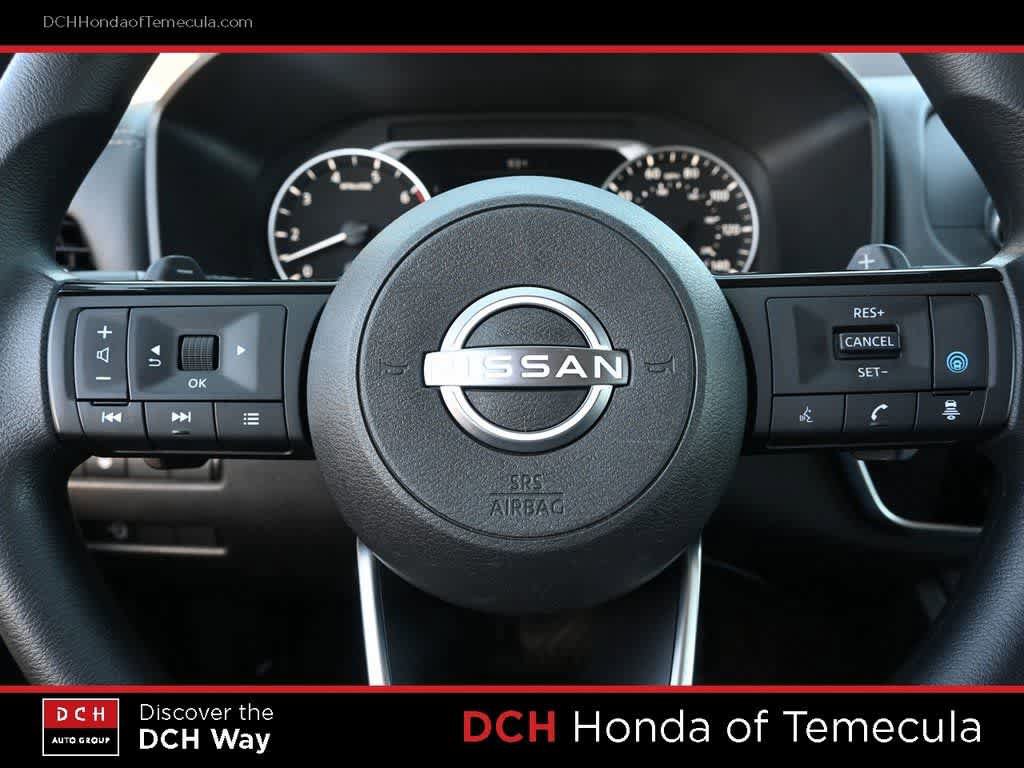 Used 2023 Nissan Rogue SV FWD image 9