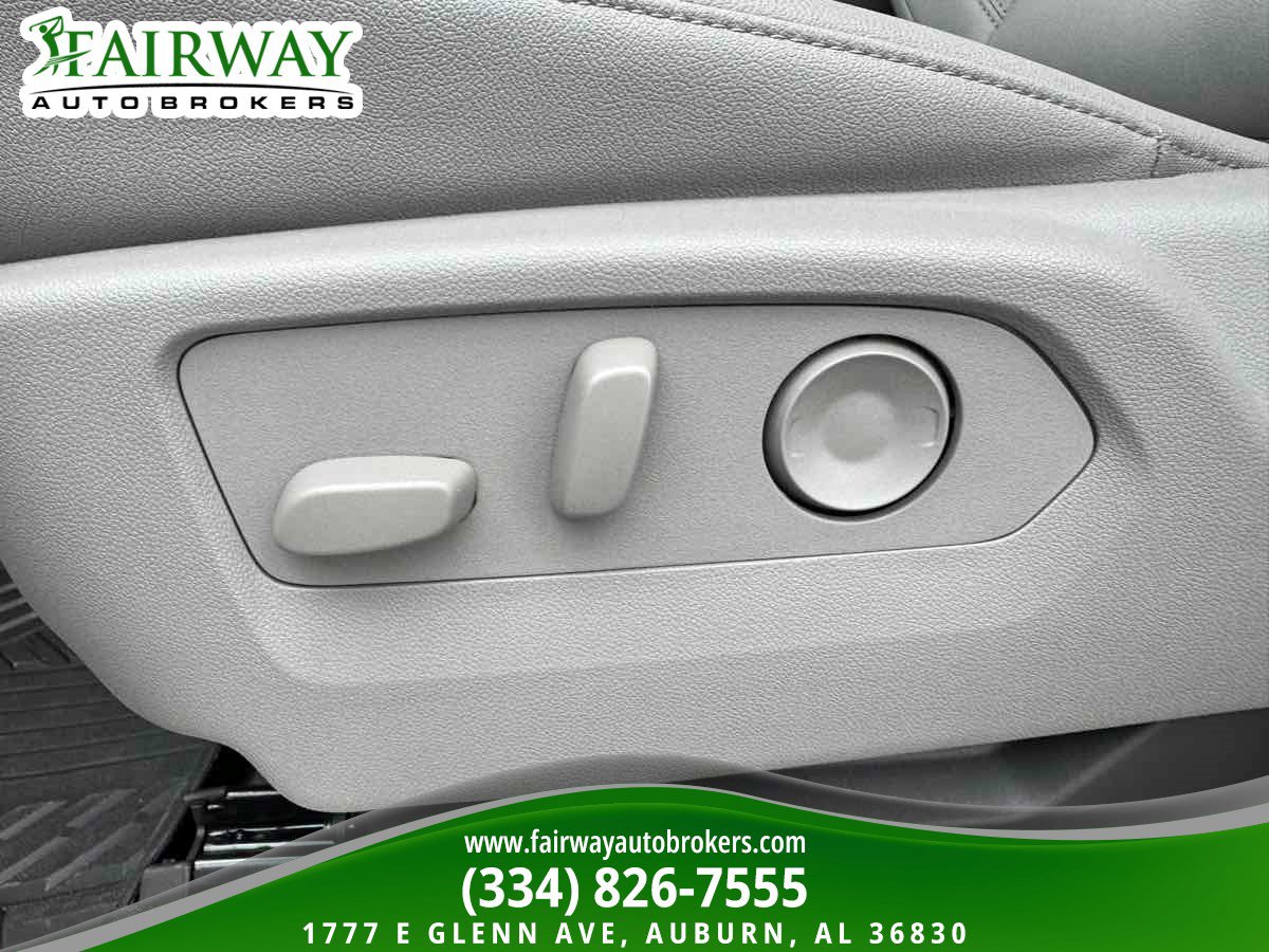 Used 2026 Chevrolet Silverado 1500 LT Trail Boss w/ Convenience Package II AWD/4WD image 16