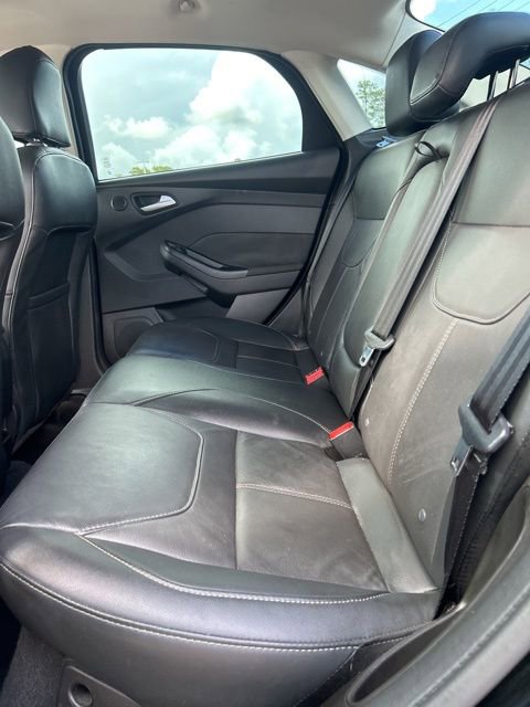 Used 2017 Ford Focus Titanium FWD image 11