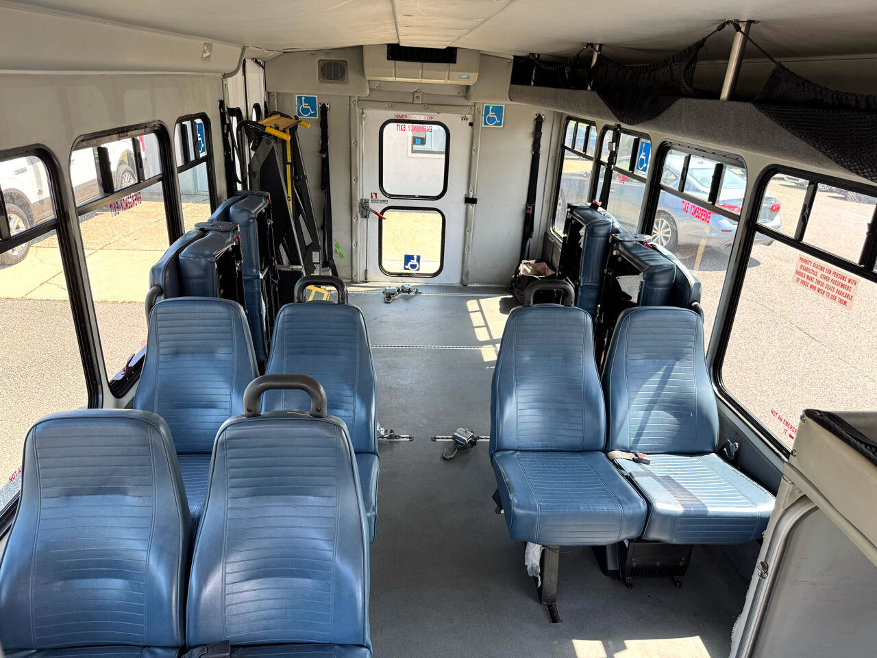 Used 2012 Ford E-450 and Econoline 450 Super Duty w/ Shuttle Bus Prep Pkg image 21