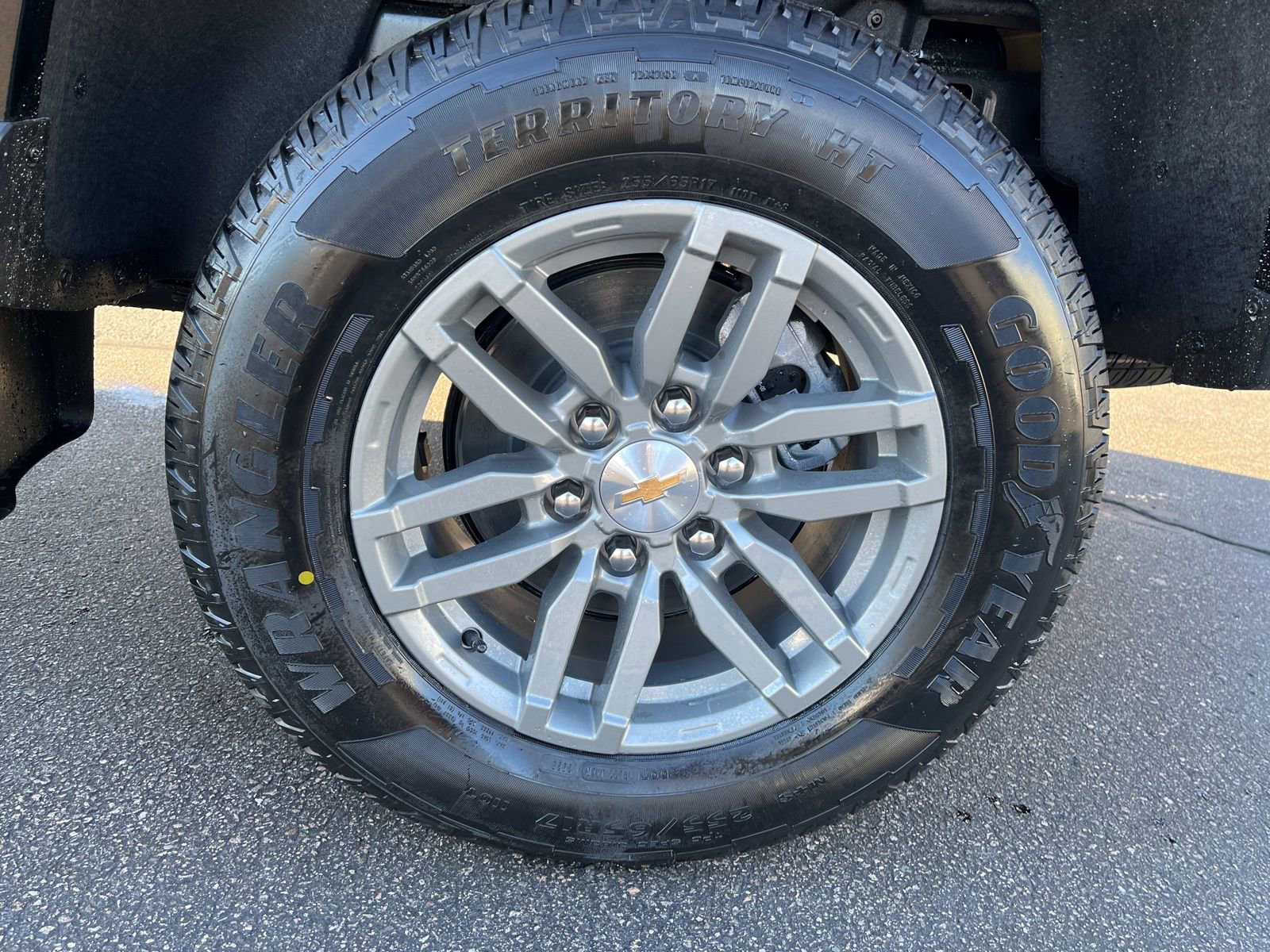 New 2026 Chevrolet Colorado LT image 10