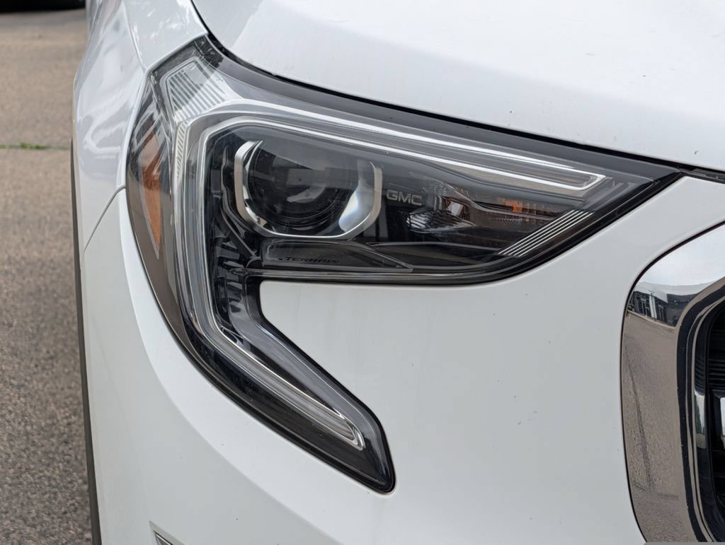 Used 2019 GMC Terrain SLT w/ Preferred Package AWD/4WD image 3