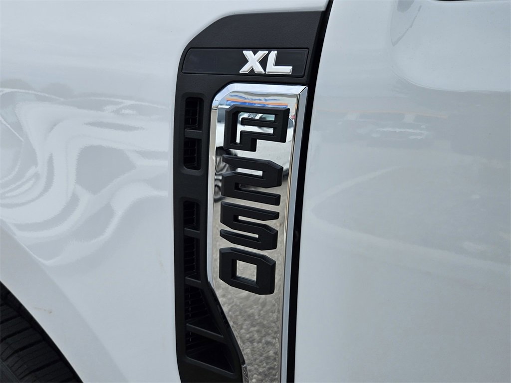 New 2026 Ford F250 XL image 40