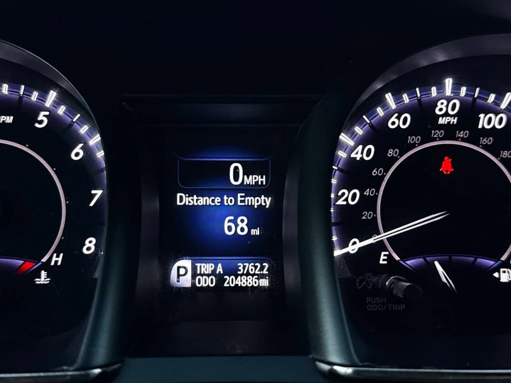 Used 2015 Toyota Avalon XLE FWD image 12