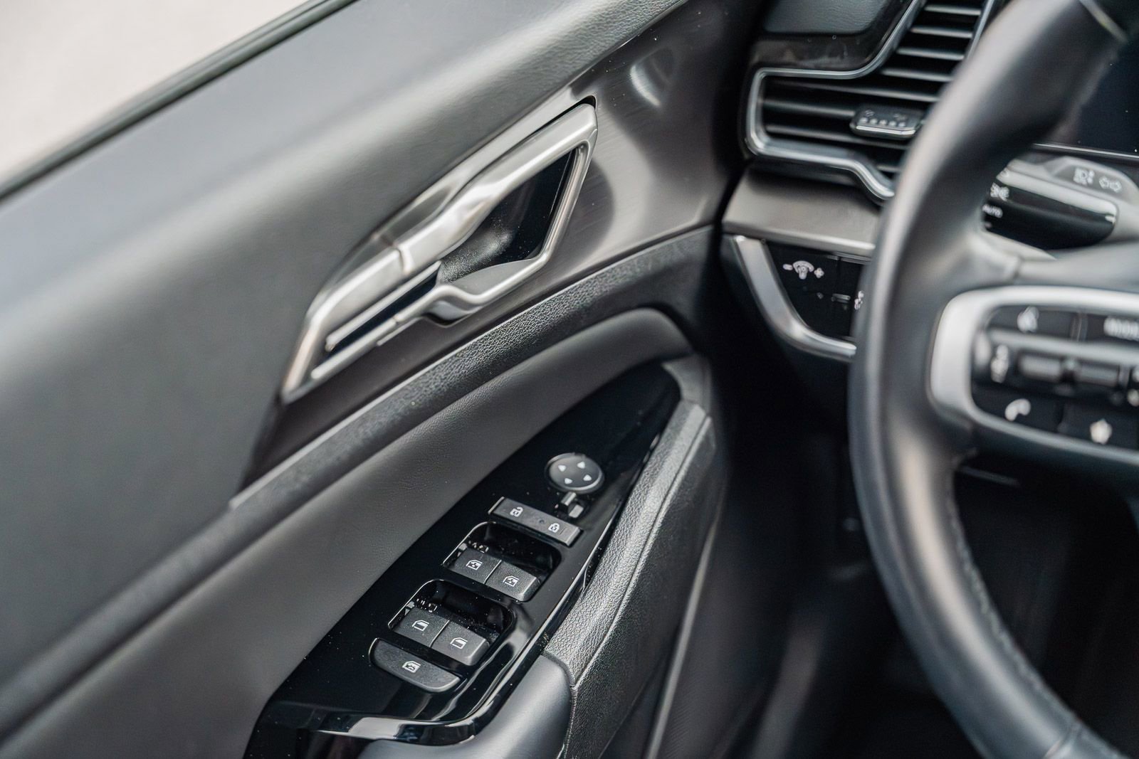 Used 2023 Kia Sportage EX image 29