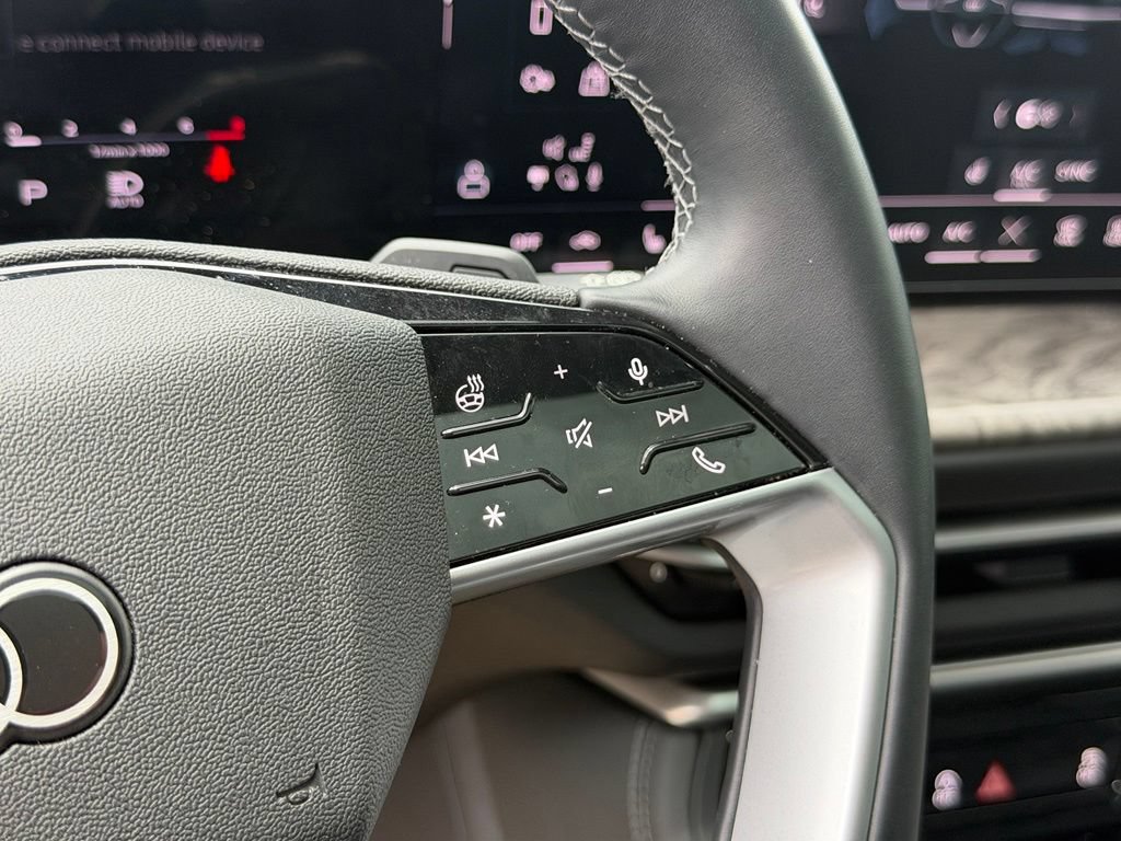 Certified 2025 Audi Q5 Prestige AWD/4WD image 9