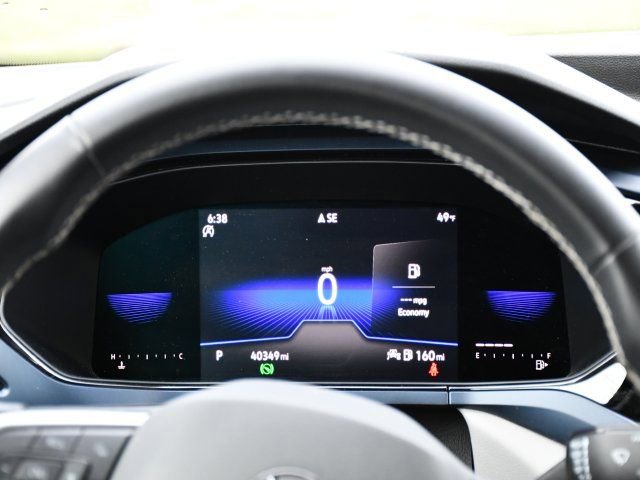 Used 2022 Volkswagen Taos SE FWD image 21
