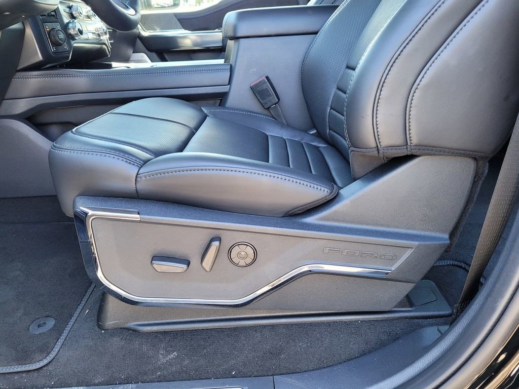 New 2025 Ford F350 Platinum image 36