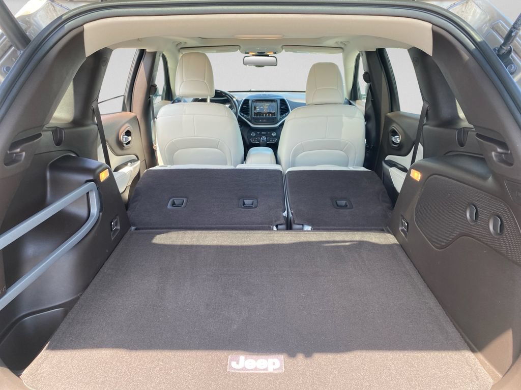 Used 2017 Jeep Cherokee Overland AWD/4WD image 33