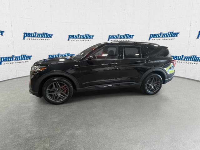 Certified 2025 Ford Explorer ST-Line w/ ST-Line Street Pack AWD/4WD image 9