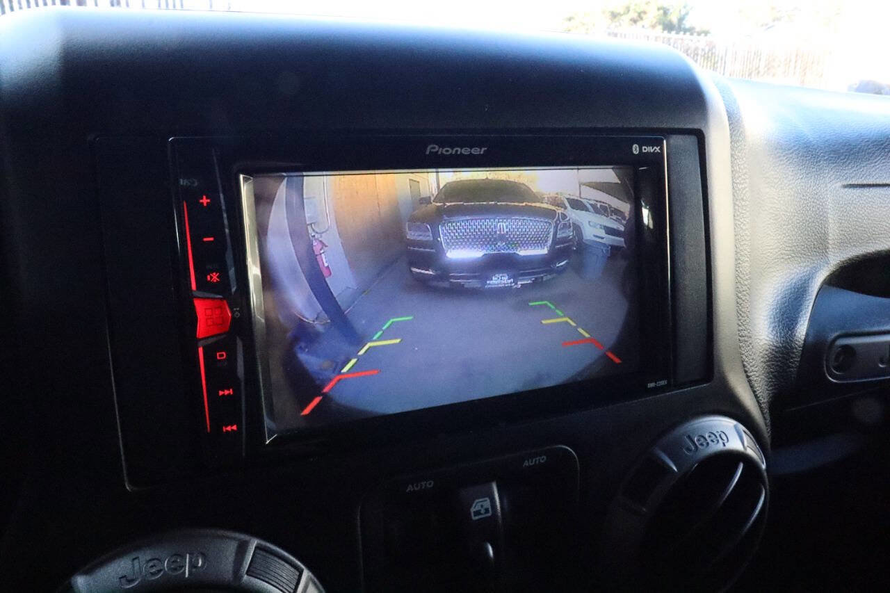 Used 2017 Jeep Wrangler Unlimited Sport w/ Quick Order Package 24S image 3