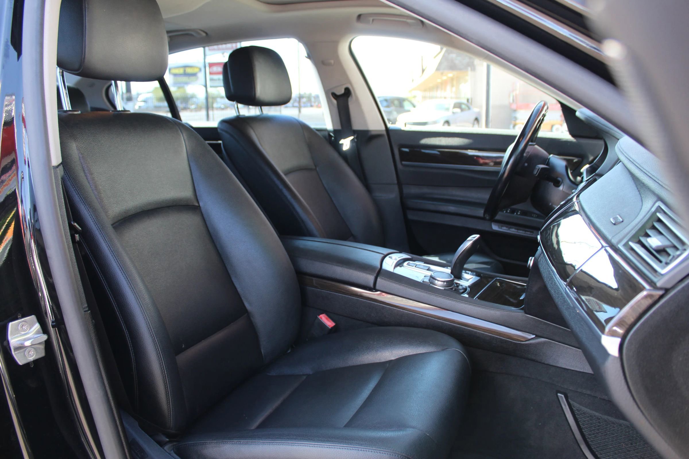 Used 2015 BMW 740Li RWD image 11