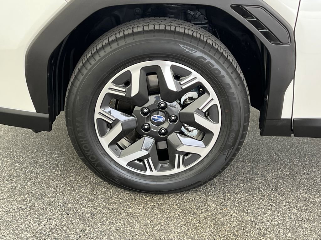 Certified 2025 Subaru Forester Premium AWD/4WD image 28