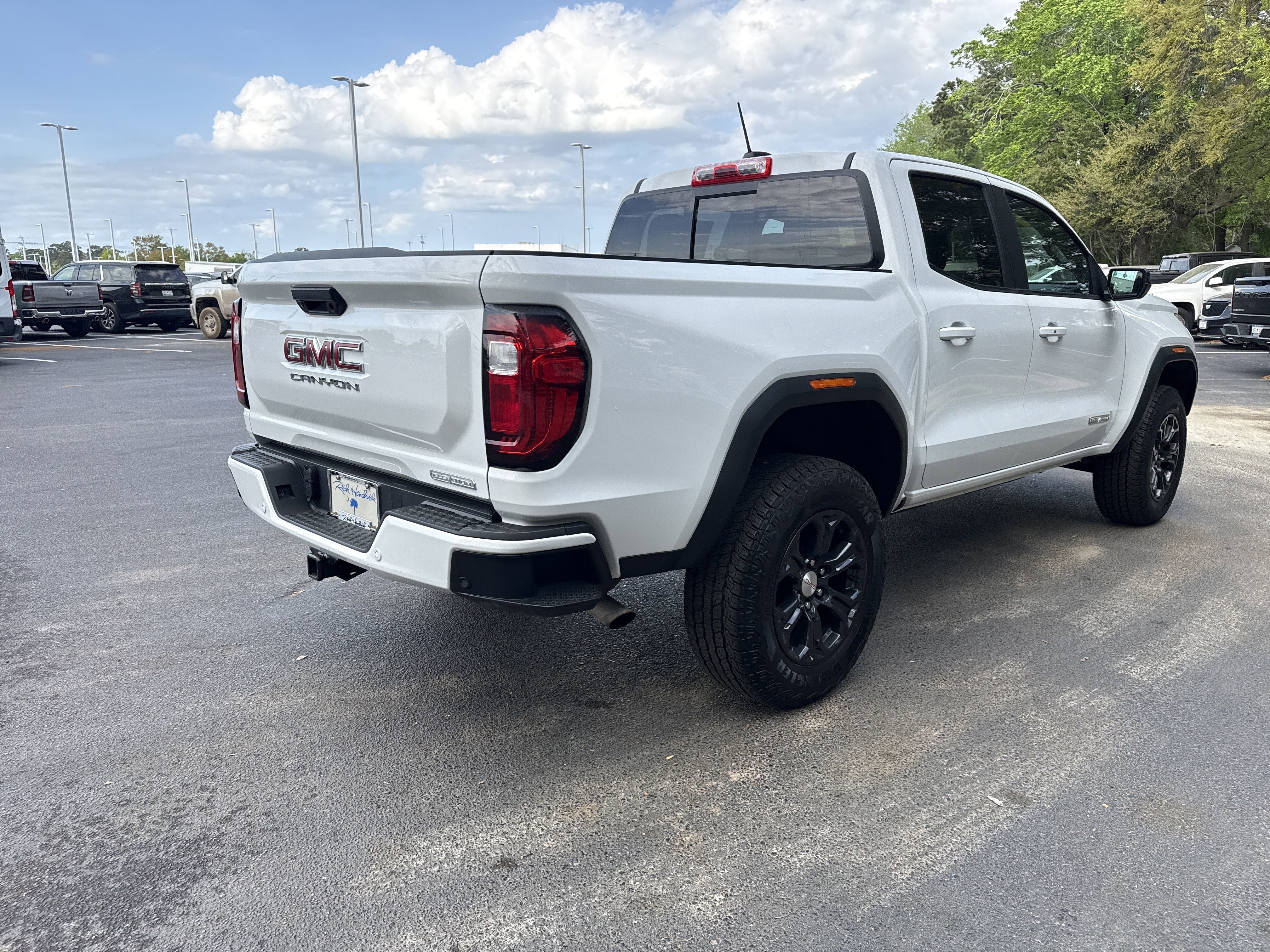 Used 2023 GMC Canyon Elevation w/ Convenience Package image 13