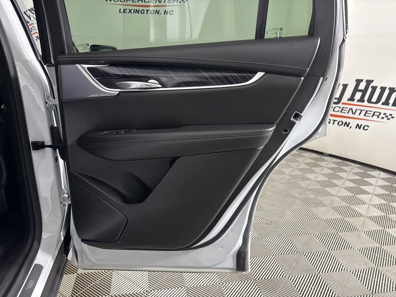 Used 2024 Cadillac XT6 Premium Luxury image 24