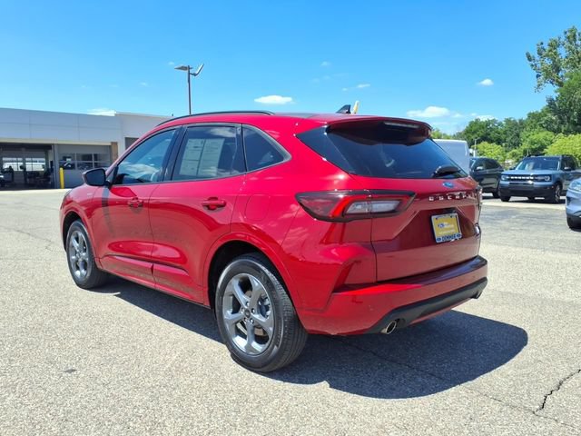 Certified 2024 Ford Escape ST-Line Select w/ Tech Pack #1 AWD/4WD image 5