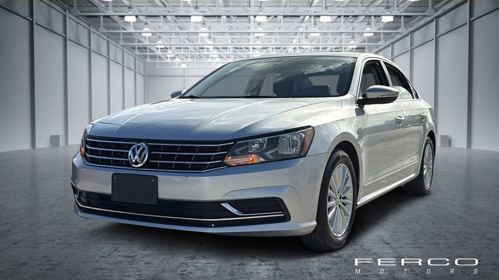 Used 2017 Volkswagen Passat 1.8T SE