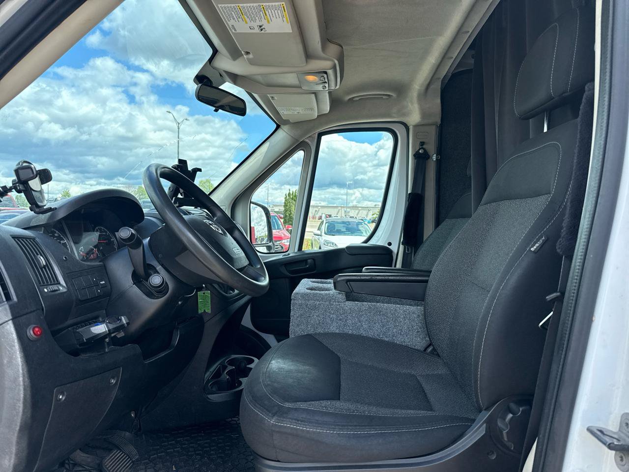 Used 2015 RAM ProMaster 3500 w/ Mopar Trailer Tow Group FWD image 9