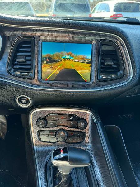 Used 2017 Dodge Challenger SXT Plus image 18