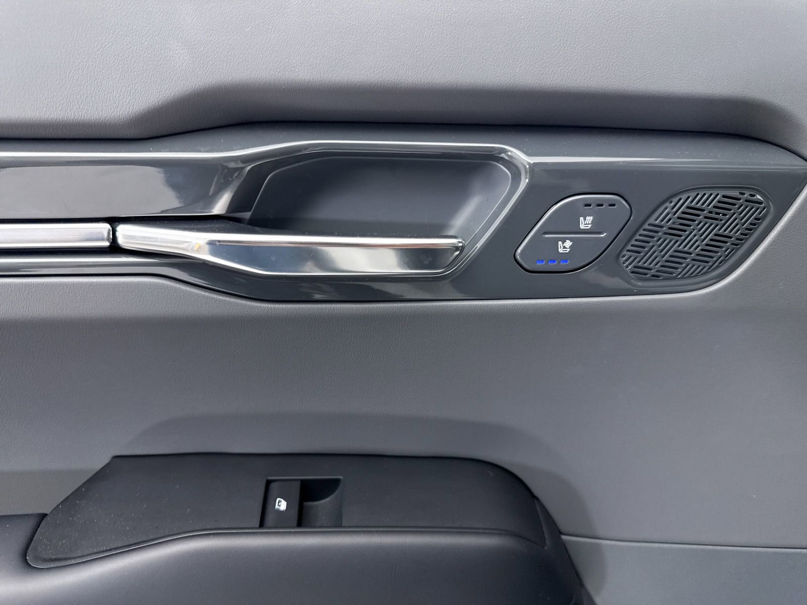 Used 2024 Kia EV9 GT-Line image 35