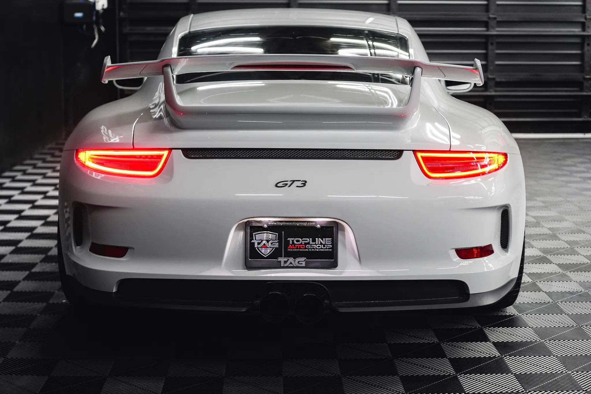 Used 2015 Porsche 911 GT3 RWD image 25