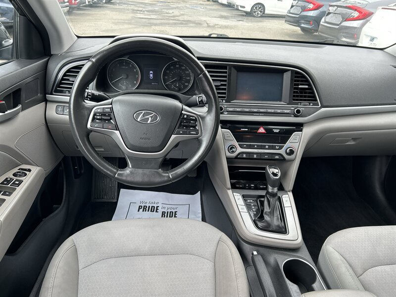 Used 2017 Hyundai Elantra ECO w/ Cargo Package FWD image 9