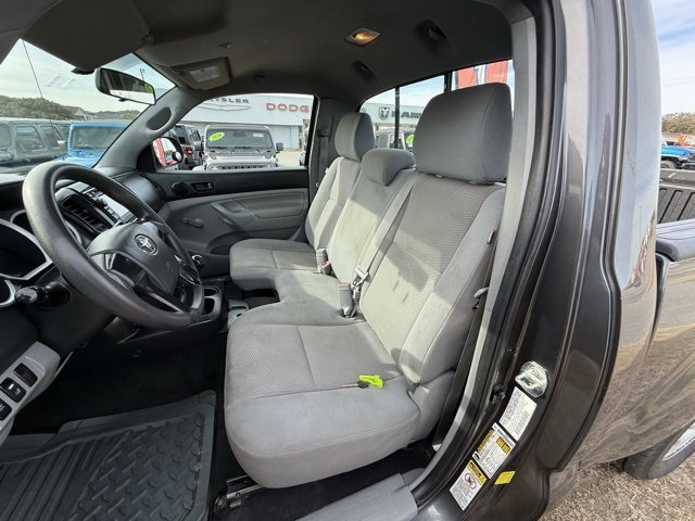 Used 2013 Toyota Tacoma 2WD Regular Cab image 9