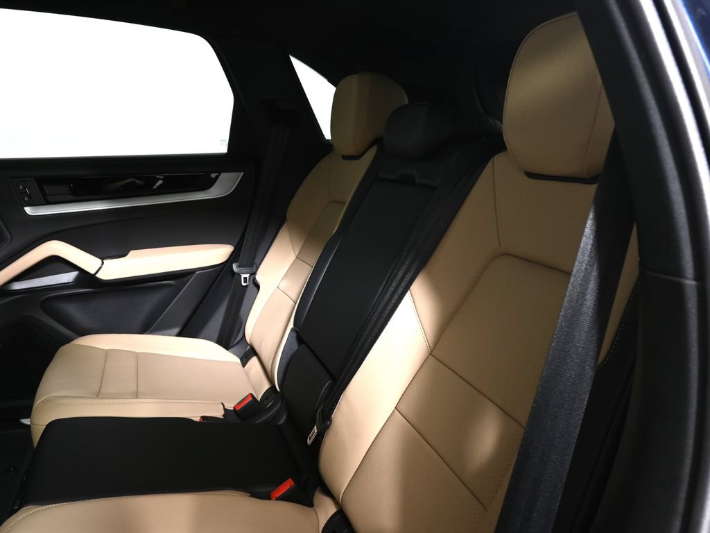 New 2026 Porsche Cayenne AWD/4WD image 36