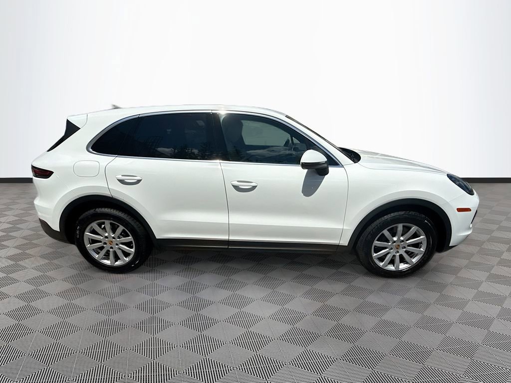 Used 2023 Porsche Cayenne image 9