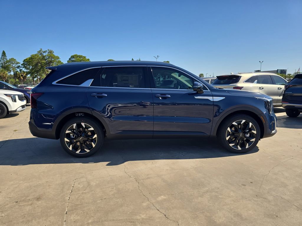 New 2026 Kia Sorento SX image 8