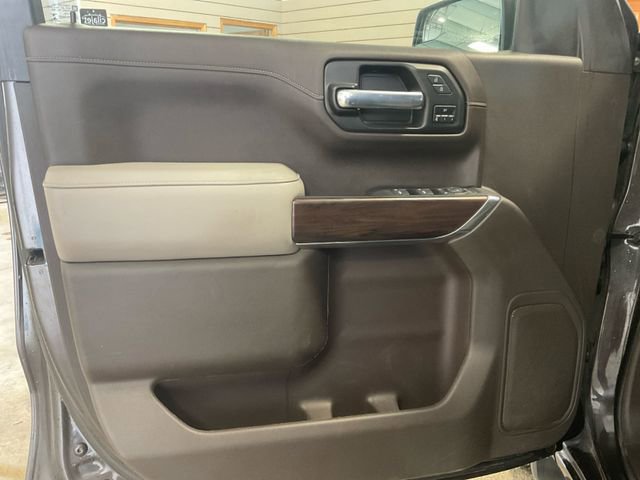 Used 2021 GMC Sierra 1500 SLT w/ X31 Off-Road Package image 19