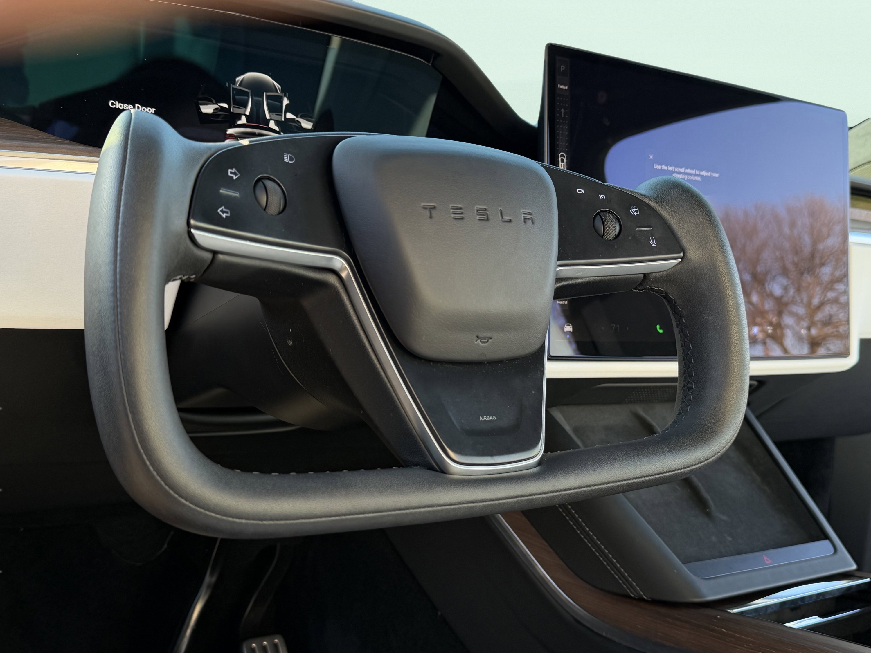 Used 2022 Tesla Model X image 19