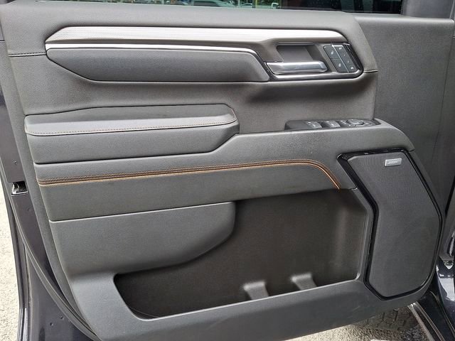 Used 2024 GMC Sierra 2500 AT4 w/ AT4 Premium Plus Package AWD/4WD image 9